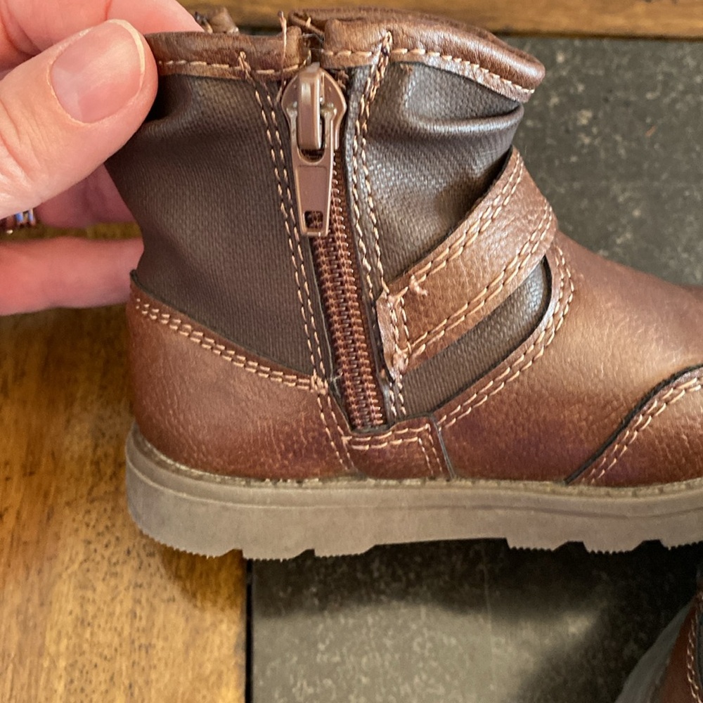 Carters Toddler Boy Brown Boots - Picture 8 of 9